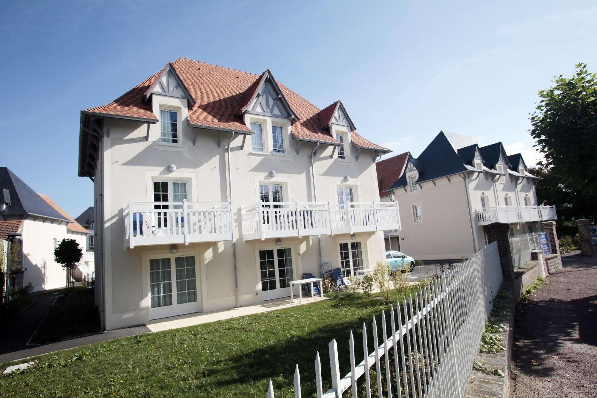 Résidence Odalys Le Domaine des Dunettes Cabourg Exterior foto