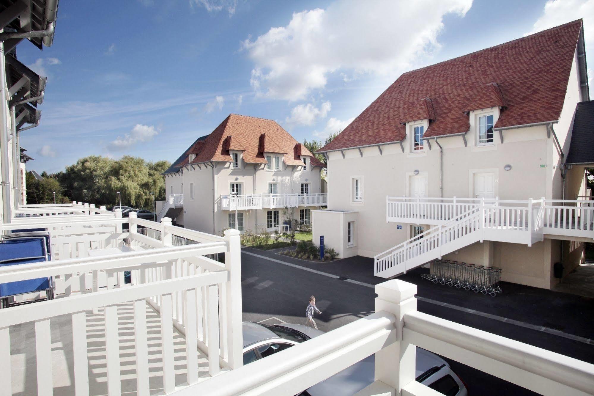 Résidence Odalys Le Domaine des Dunettes Cabourg Exterior foto