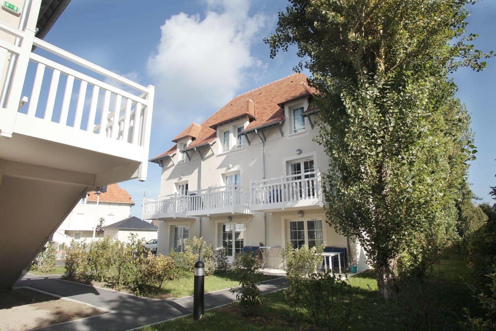 Résidence Odalys Le Domaine des Dunettes Cabourg Exterior foto