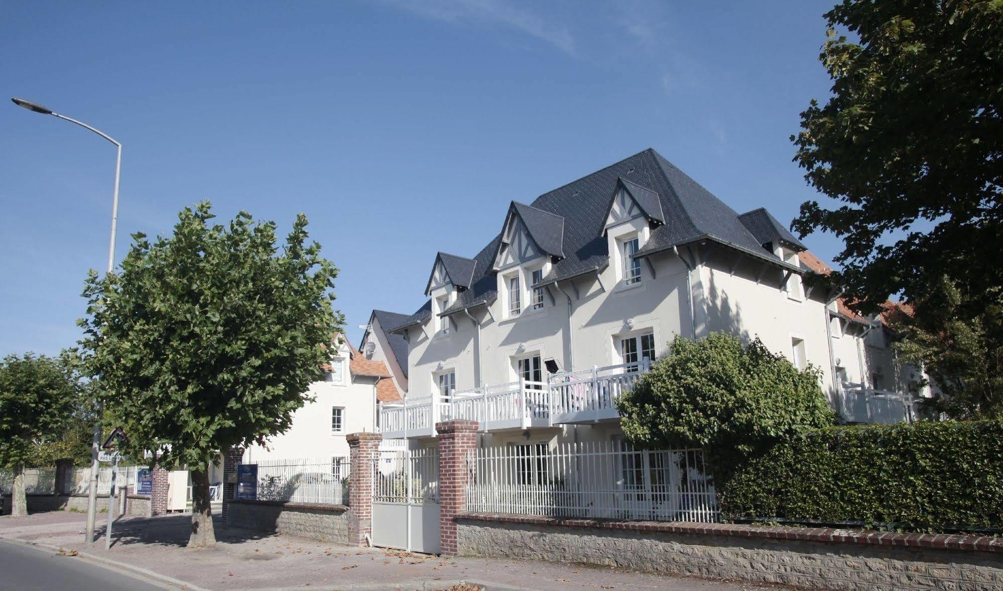 Résidence Odalys Le Domaine des Dunettes Cabourg Exterior foto